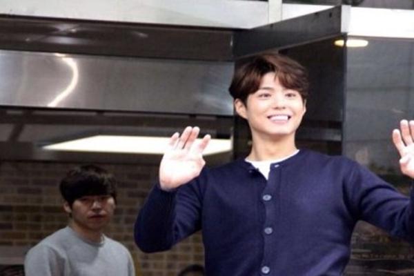  Park Bo-gum Sapa 5.000 Fans di Tokyo