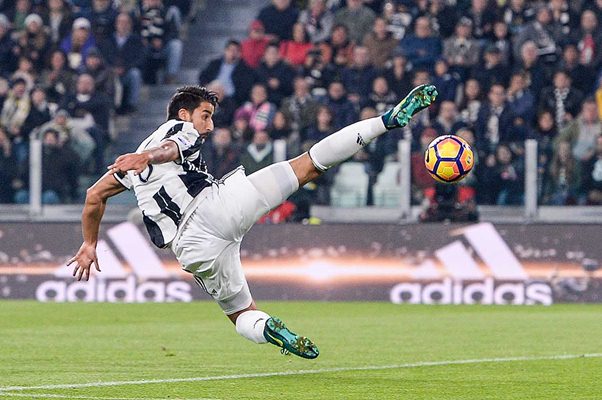  Khedira Puas Bisa Bawa Juve Tundukkan Inter