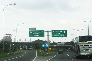  Akses GT Pondok Aren Diminati Walau Macet