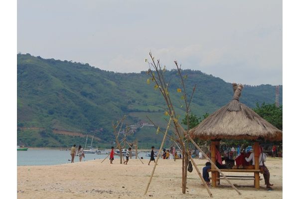  PERIZINAN DI MANDALIKA, Kewenangan Gubernur Dilimpahkan