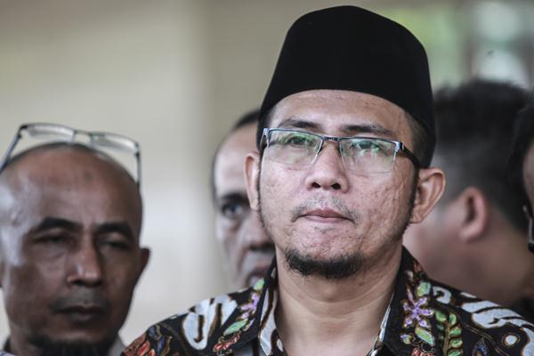  KASUS DUGAAN PENISTAAN AGAMA: Mengaku Wakili Muslim Sedunia, Asroi Dilaporkan Kuasa Hukum Ahok