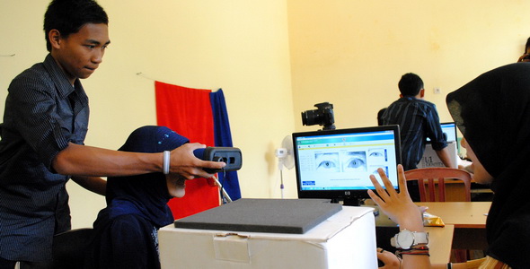  PILGUB DKI 2017: KPPS Diperintahkan Foto KTP Ganda