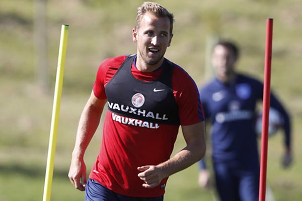  Harry Kane Ingin Bawa Tottenham Hajar Liverpool