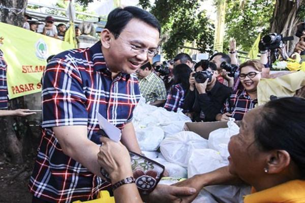  Ahok Cek Banjir ke Tegal Alur