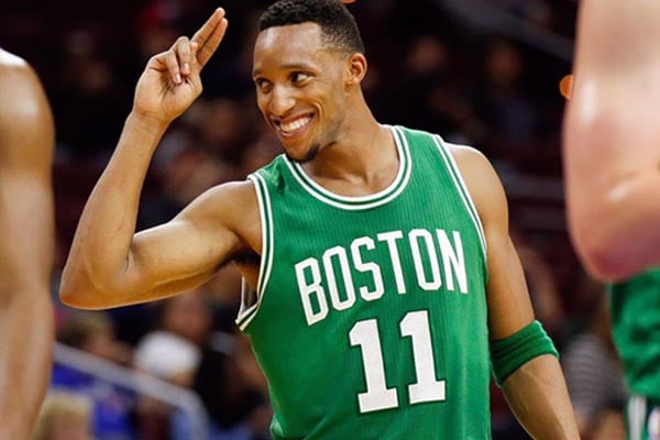  Basket NBA: Pemain Blazers Evan Turner Patah Tangan