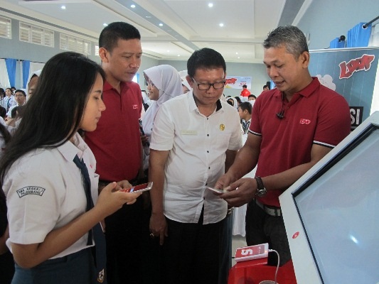  Telkomsel Sediakan Aplikasi Untuk Pelajar di Palembang