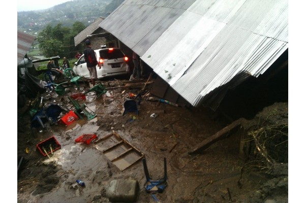  LONGSOR KINTAMANI, Korban Meninggal 12 Orang