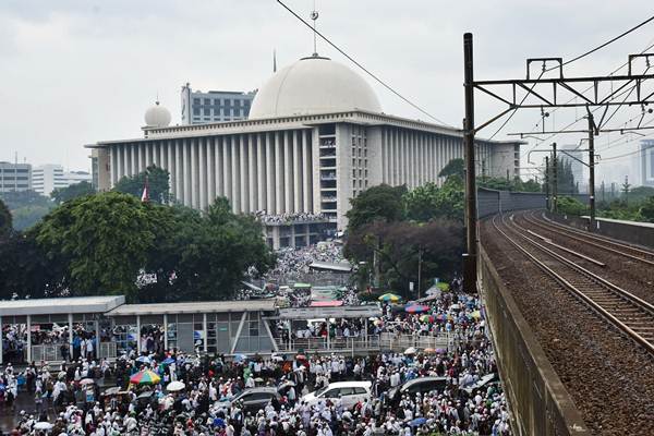  AKSI 112: Massa di Masjid Istiqlal Bubar