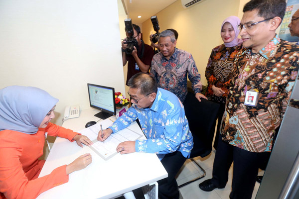  FOTO: Bank Mega Syariah Relokasi KCP di Bandung, Dorong Tabungan Haji