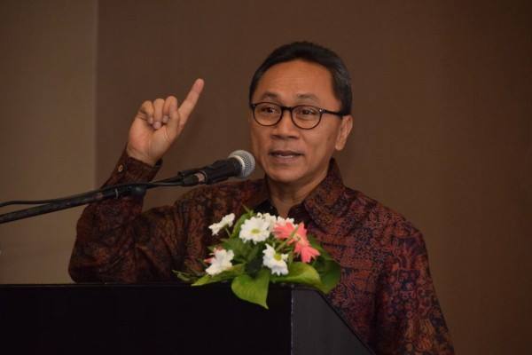  Ketum PAN, Zulkifli Hasan, Tak Setuju Hak Angket untuk Ahok