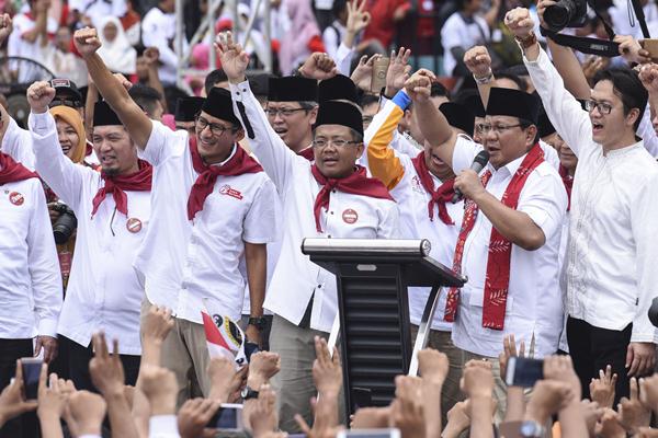  QUICK COUNT PILKADA 2017: Ini yang Dilakukan Prabowo  Hari Ini