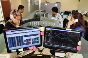  OJK Imbau Waspadai Penawaran Investasi Saham Bodong