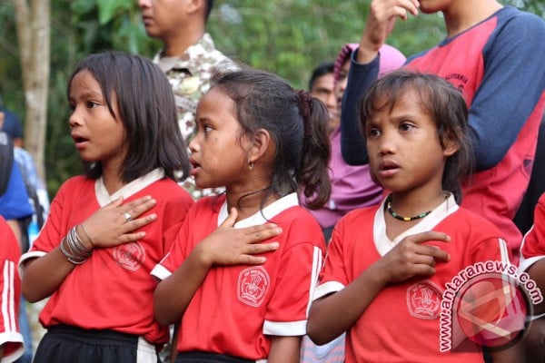  Mensos Ajak Para Menteri \"Sedekah Rombongan\" Untuk Suku Anak Dalam