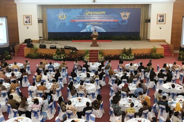  Bea Cukai Gelar Simposium Authorized Economic Operator