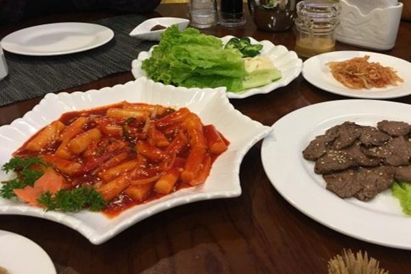  Beda Restoran Korea Utara dan Korea Selatan