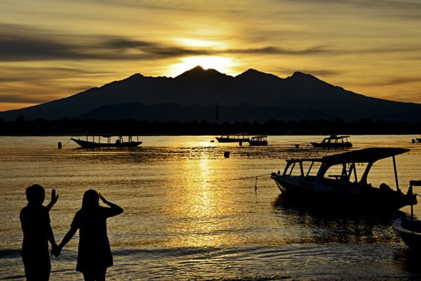  Sunrise di Pantai Gili Trawangan