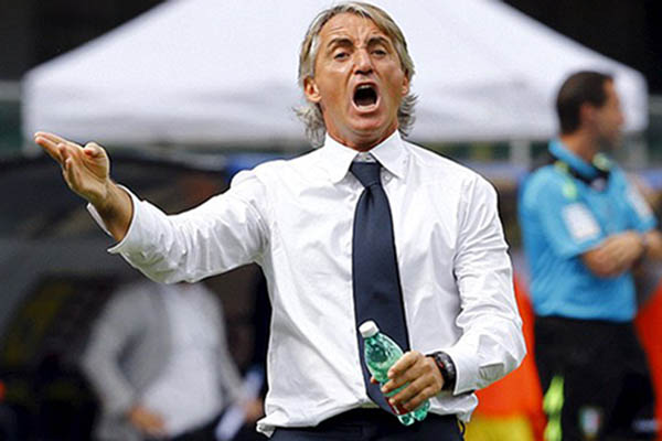  Pecat Ranieri, Mancini Jadi Pelatih Baru Leicester?