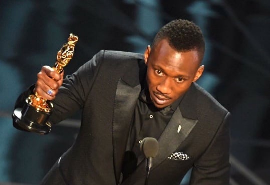  Mahershala Ali Jadi Aktor Muslim Pertama Peraih Oscar