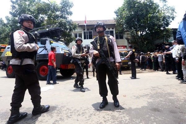  FOTO: Teror Bom Panci di Bandung