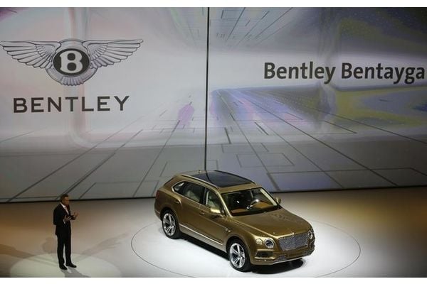  Bentley Bentayga, Mobil Mewah Seharga Rp10 Miliar