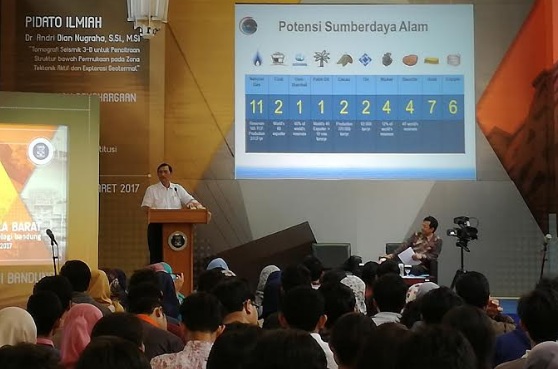  Luhut Panjaitan Dorong Mahasiswa ITB Berperan Dalam Pembangunan