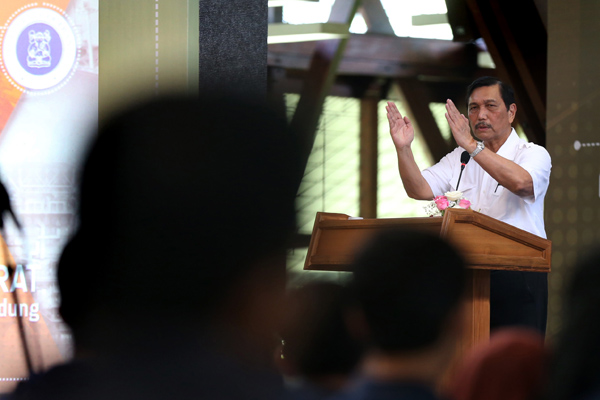  FOTO: Luhut Pandjaitan Dorong Mahasiswa ITB Berperan Dalam Pembangunan