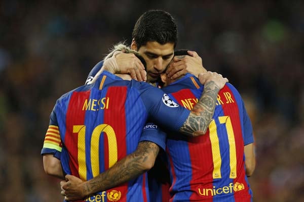  Trio MSN Ngamuk, Barcelona Telan Gijon 6-1