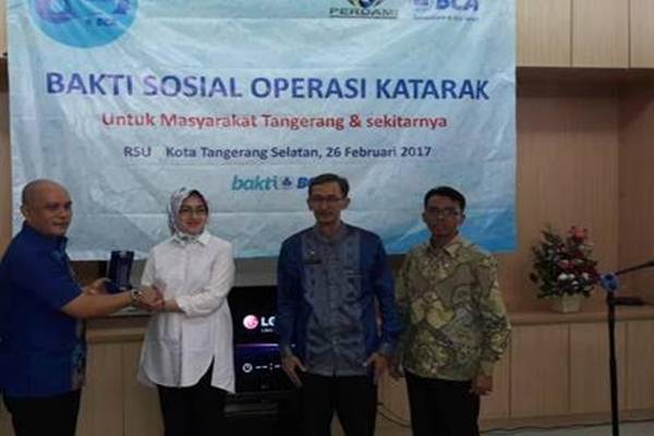  BCA Gelar Operasi Katarak Gratis