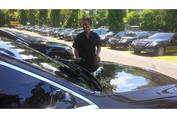  LAWATAN RAJA SALMAN, Ratusan Mobil Mewah Siap, Sopir Rp500.000/Hari