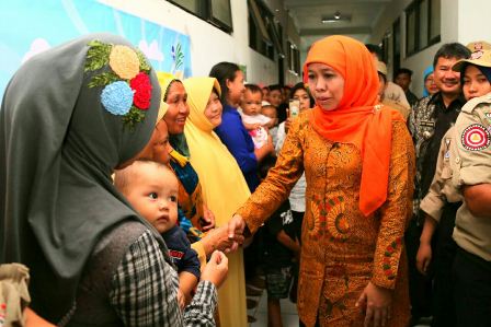  Mensos Cairkan Rp3,6 Miliar Bagi Korban Banjir Garut