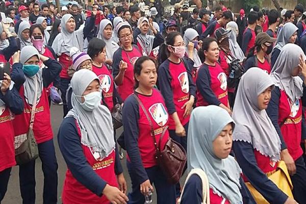  Hari Perempuan Internasional : 500 Orang Jalan Kaki Menuju Istana Merdeka