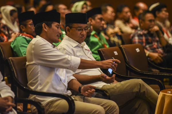  Pilkada DKI 2017 : Anies-Sandiaga Temui Sutiyoso