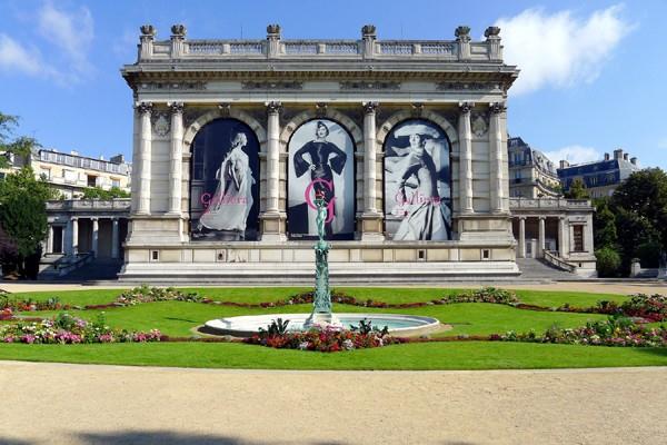  Palais Galliera, Museum Mode Pertama di Paris