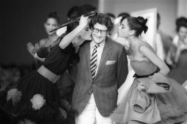  Museum Yves Saint Laurent Dibuka di Paris dan Maroko