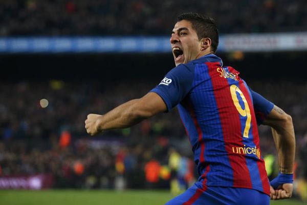  PREDIKSI BARCA VS PSG: Suarez Masih Yakin Barcelona Lolos