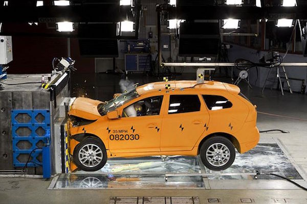  Volvo Klaim XC60 SUV Teraman
