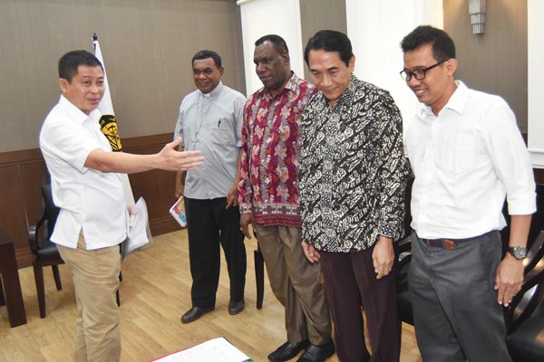  Pemerintah Didesak Selesaikan Masalah Karyawan Freeport