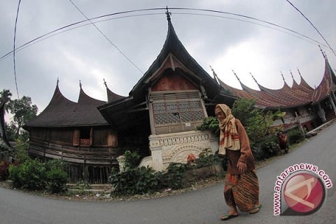  Kampung Gepeng Diresmikan di Padang