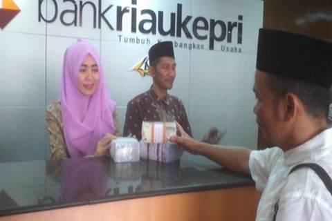  Bank Riau Kepri Siap Salurkan KUR Rp300 Miliar