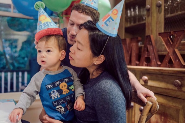  Mark Zuckerberg Nantikan Anak Kedua