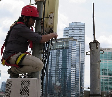  XL Fasilitasi Mobile Broadband LTE Bagi Pelajar Makassar