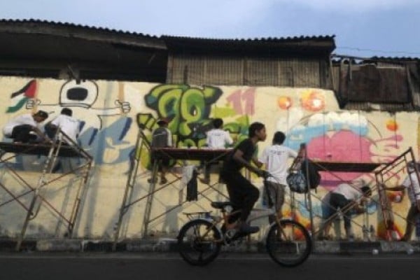  Antusias Peserta Workshop Mural di RPTRA Taman Pulo Indah