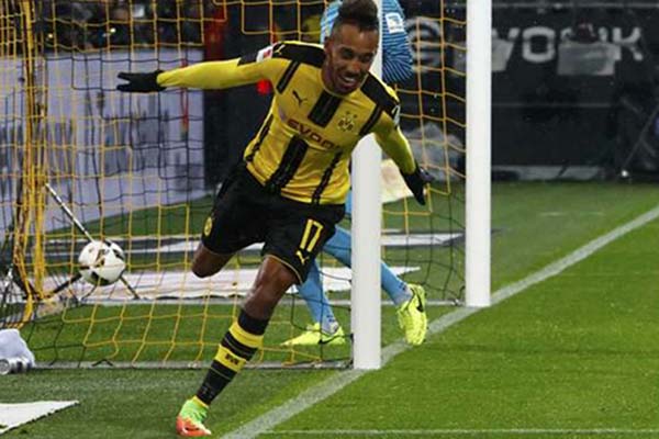  22 Gol, Aubameyang Top Skor Bundesliga