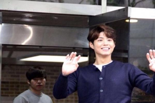  Park Bo-gum Selesaikan Tur ke Asia