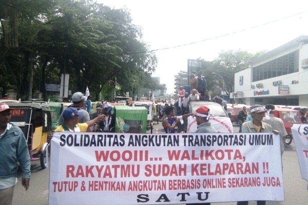  Protes Angkutan Online, Massa Becak Motor Kembali Turun ke Jalan