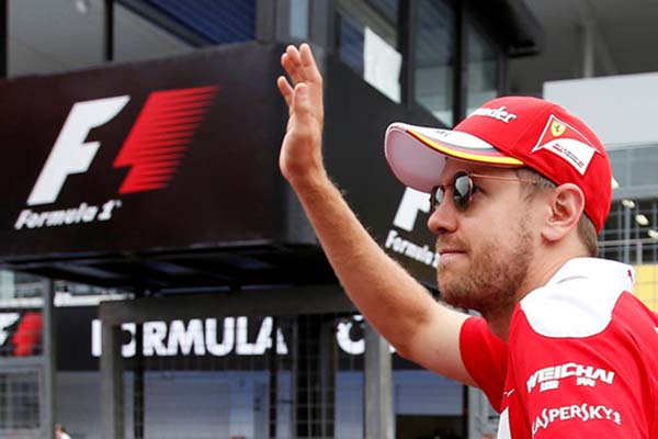  F1: Mercedes Tak Minat Rekrut Vettel