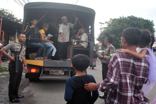  ANGKOT BOGOR MOGOK : Bala Bantuan Diturunkan