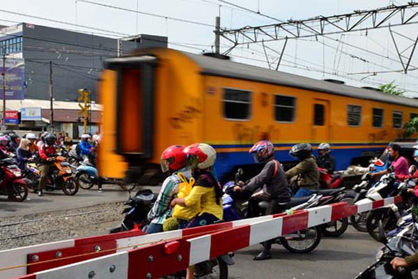  Kemenhub Belum Realisasikan 2 Pintu Perlintasan Kereta Api