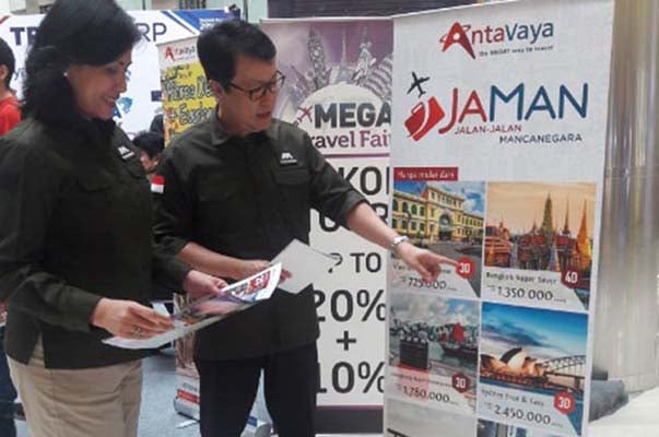  Bank Mega Gelar Mega Travel Fair di Surabaya