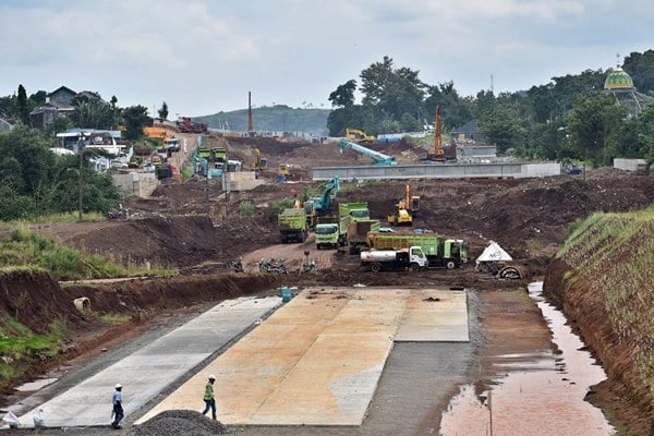  Menambal Jalan, Mengikis Kemiskinan